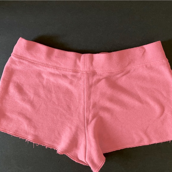 Pink sweat short Sz S/P - Picture 2 of 3